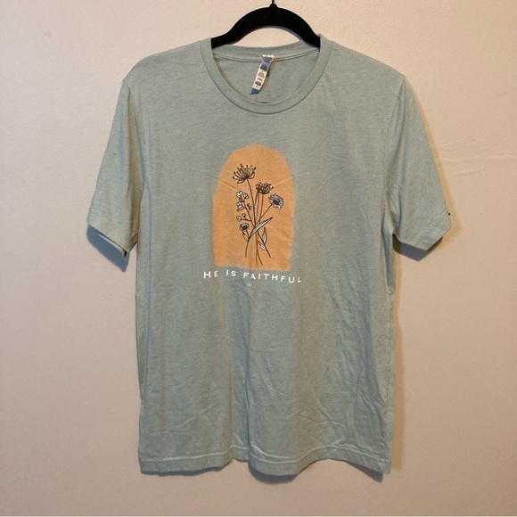 Tops - He Is Faithful Graphic Tee Size Large